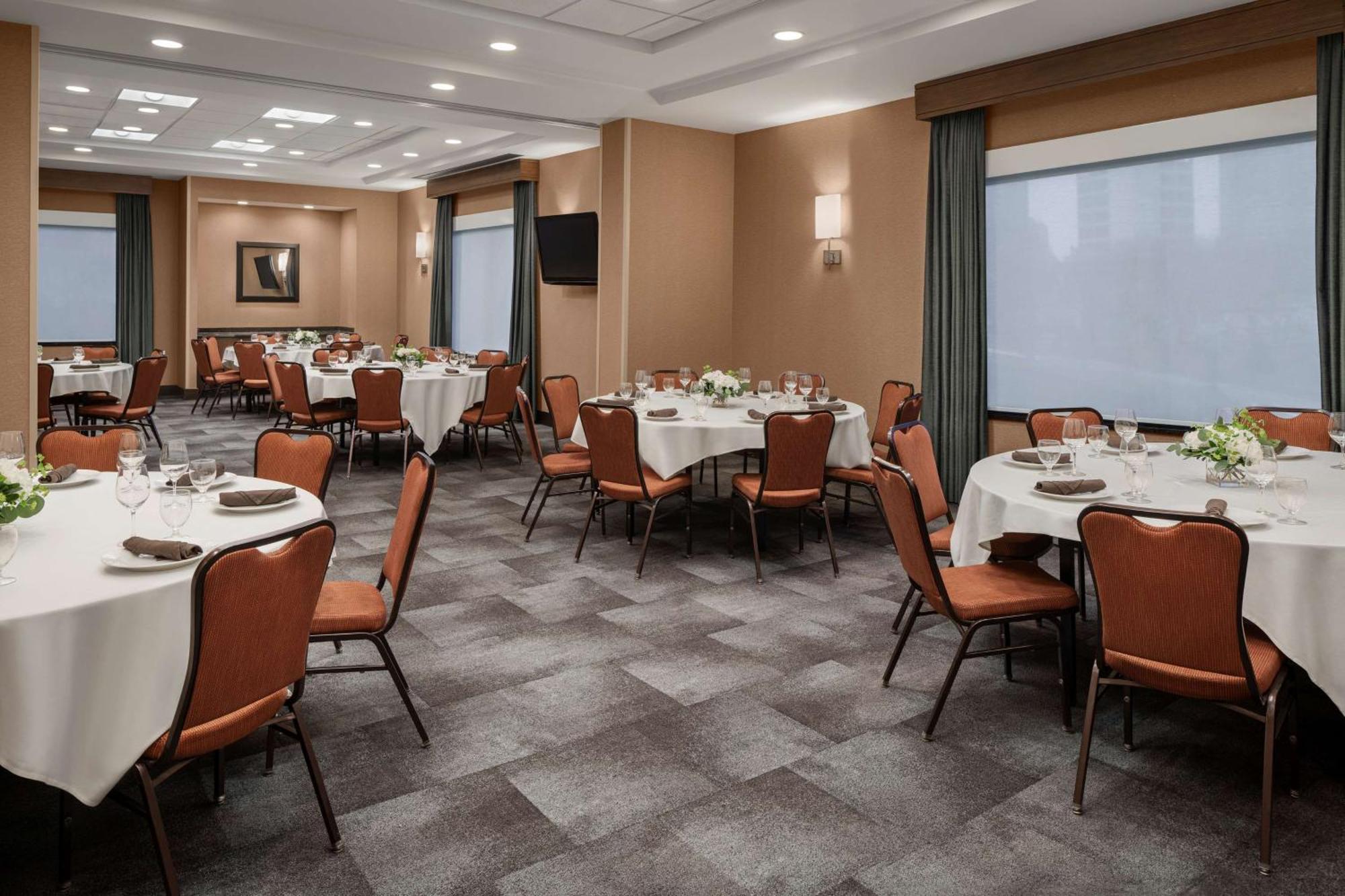Hilton Garden Inn Minneapolis Downtown Екстер'єр фото