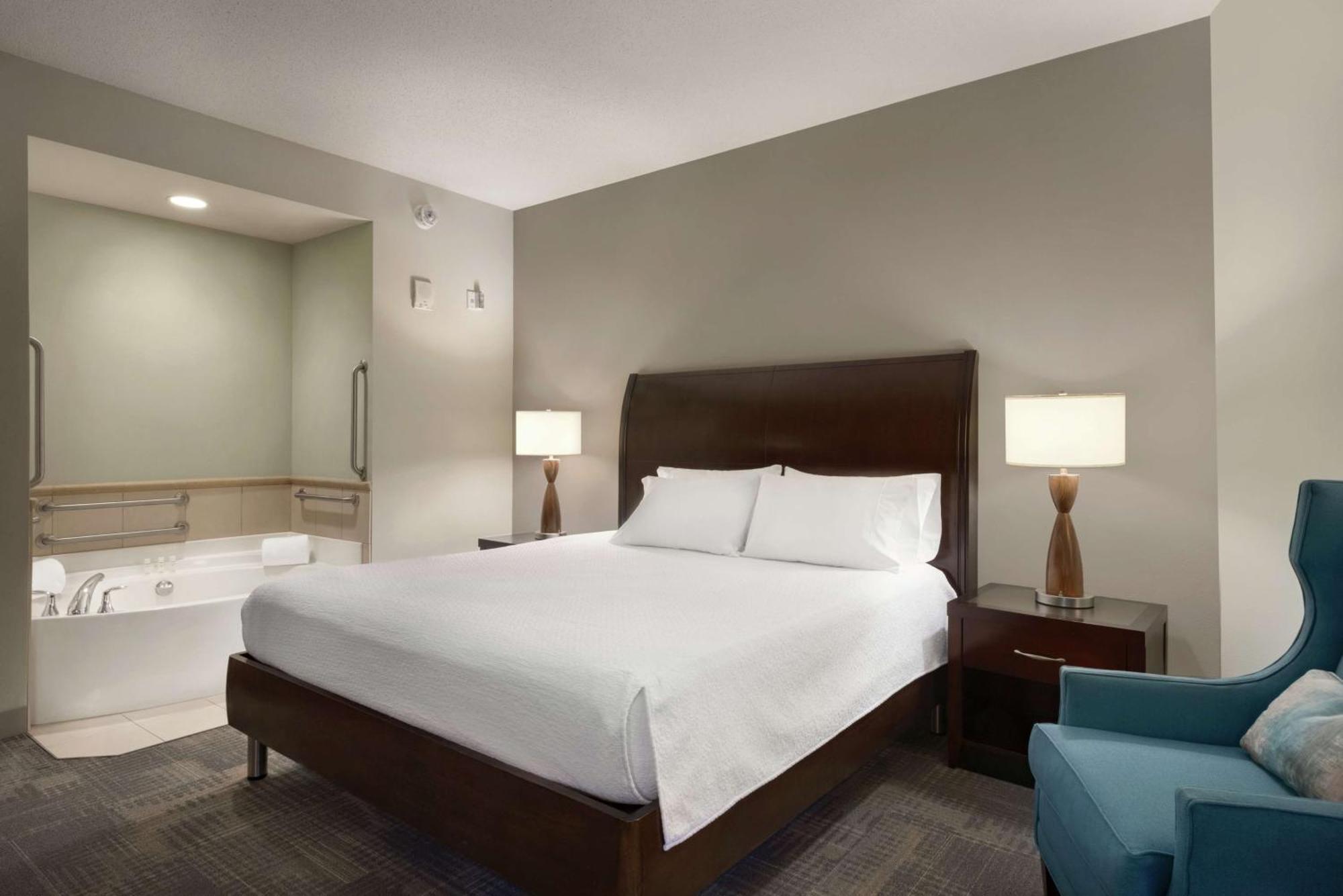 Hilton Garden Inn Minneapolis Downtown Екстер'єр фото