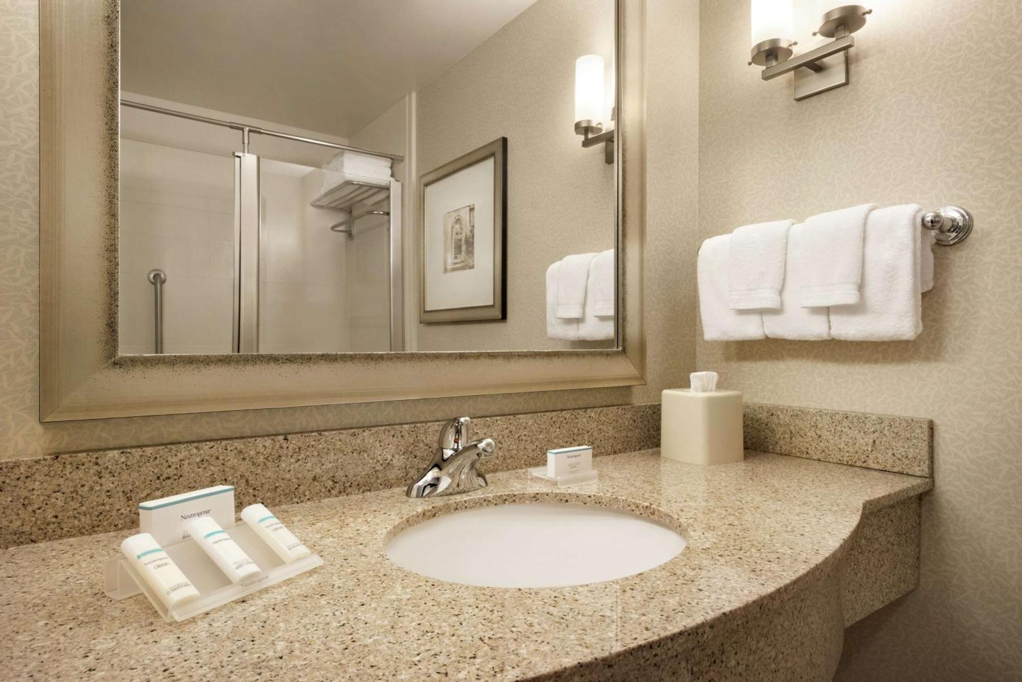 Hilton Garden Inn Minneapolis Downtown Екстер'єр фото