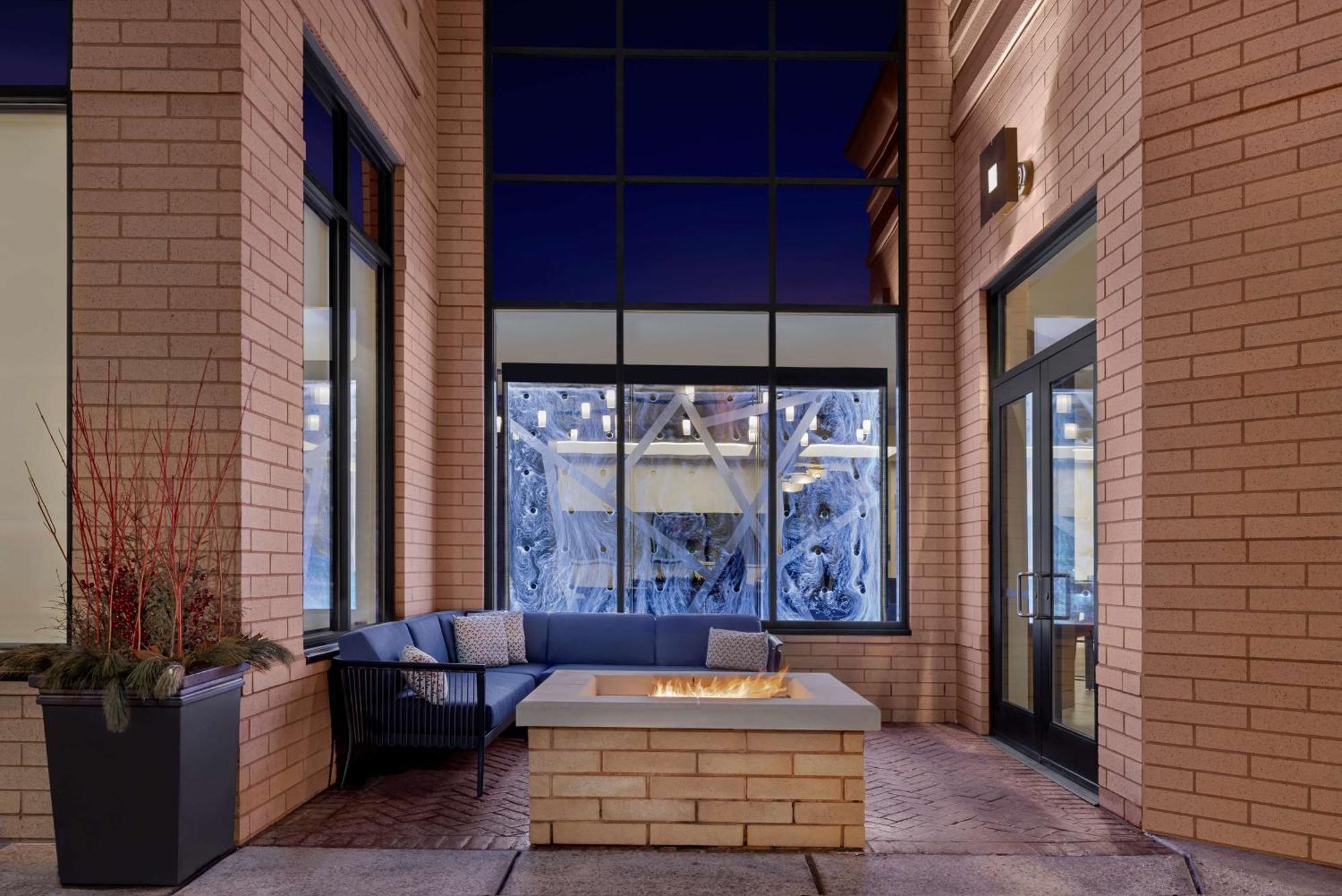 Hilton Garden Inn Minneapolis Downtown Екстер'єр фото