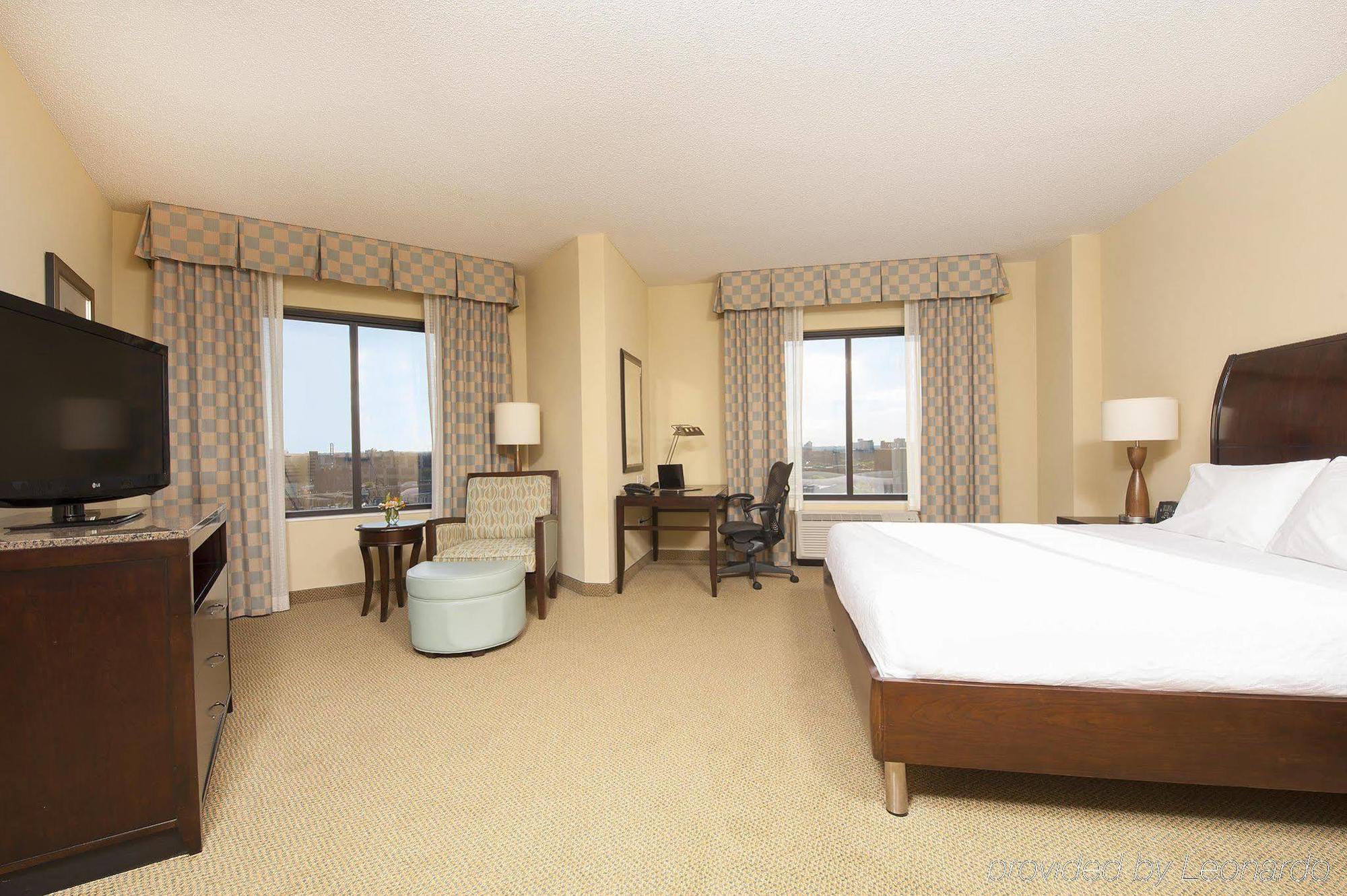 Hilton Garden Inn Minneapolis Downtown Екстер'єр фото