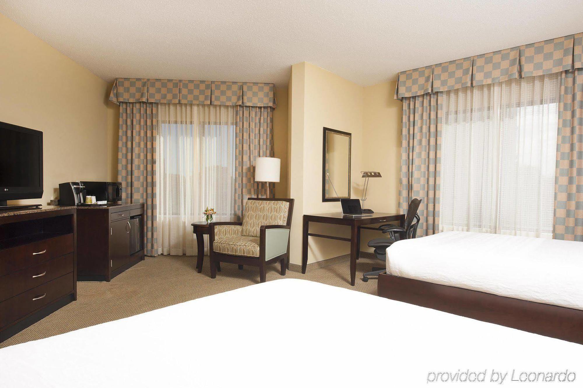 Hilton Garden Inn Minneapolis Downtown Екстер'єр фото